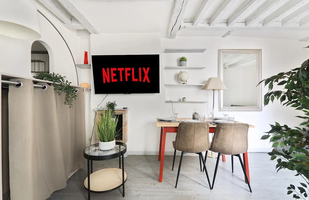 Elegant Studio Appartement Quartier Ile Saint Louis Free Netflix-1